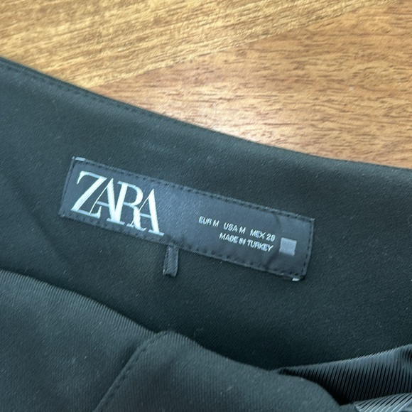 Zara Asymmetric Vest - Picture 5 of 5